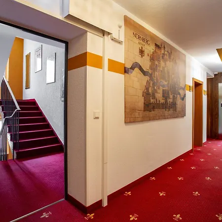 Tiptop Burgschmiet Garni Szálloda Nürnberg