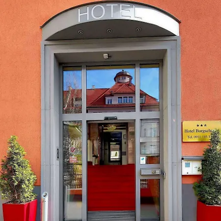 فندق Tiptop Burgschmiet Garni 3*
