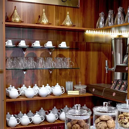 Tiptop Burgschmiet Garni Hotel
