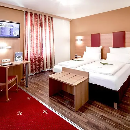 Tiptop Burgschmiet Garni Hotel Núremberg