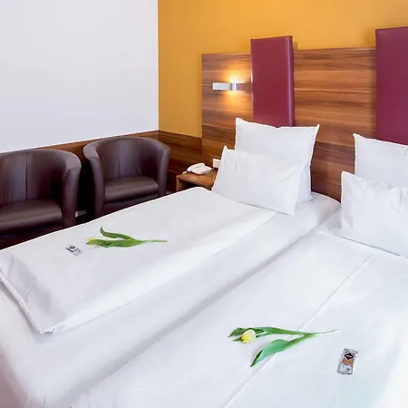 Tiptop Burgschmiet Garni Hotel Núremberg