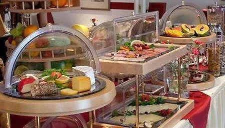 Tiptop Burgschmiet Garni 3*