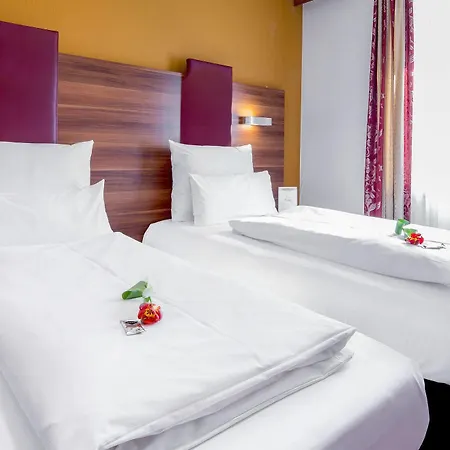 Tiptop Burgschmiet Garni Hotel