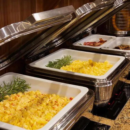 Tiptop Burgschmiet Garni Hotel Norimberk